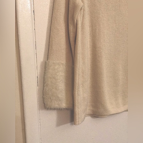 J.Jill Cream Sweater With Fur Like Knit Cuffs, Tunic Length. Woman’s Size Medium - Picture 7 of 14